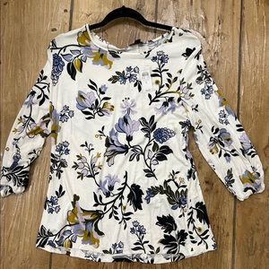 ANN TAYLOR - 3/4 SLEEVES FLORAL TOP